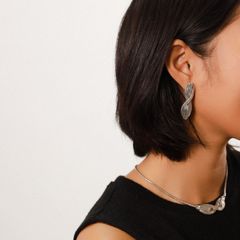 新品☆IRIS47☆pleats pierce シルバー - メルカリ
