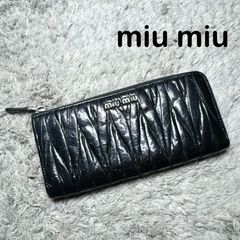 miu miu 長財布 黒 スタッズ付き - メルカリ