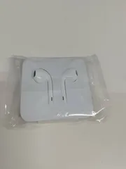 【未使用】Apple EarPods 有線イヤホン/Lightningコネクタ（純正）