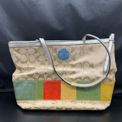 コーチ（COACH）のポルカドット デミポーチ（型番：3677） - メルカリ