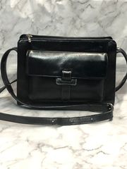 希少✨GUCCI ワンショルダーバッグ エナメル ターンロック 黒 フラップ 
