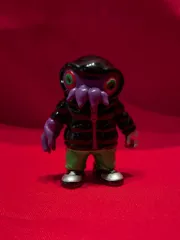 MEDICOMTOY VAG SPECIAL Hyper GYAROMI Fes! GYAROMI クトゥルフオイド ボディ黒/顔紫のサムネイル