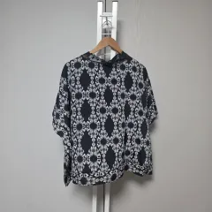 ブラック＆ホワイト パータン シャツのサムネイル