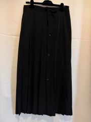 ヨウジヤマモト　ブラック　タイトスカート サイドスリット Yohji Yamamoto COSTUMEブラック タイトスカート スリット入 - メルカリ