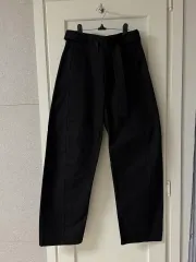ルメール ベルト付き パンツ (m)のサムネイル