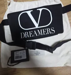 ヴァレンティノ HARD DREAMER Ver. ベルトバッグ ブラック 新品のサムネイル