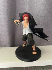 ONE PIECE シャンクス フィギュア