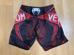 年内限定価格！UFC Venum限定版！アデサニヤ ファイトショーツパンツ