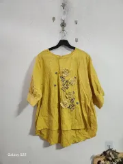 黄色い 花 刺繍 ブラウスのサムネイル
