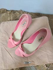 Miu Miu（ミュウミュウ）のクリスタルビジュー付きバレエシューズ34