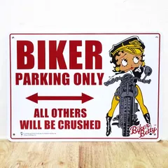 サインボード 看板 可愛い Betty Plastic Sign Board BIKER バイカー専用駐車場 ベティ・ブープ Betty Boop プレート ガレージ 壁飾り アメリカン おしゃれ 雑貨 インテリア ディスプレイ かわいい カフェ 店舗のサムネイル
