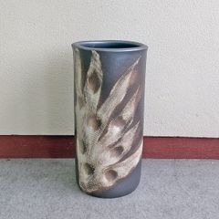 陶器傘立て　いぶし櫛目彫傘立　信楽焼　アンブレラスタンド　B036-02 陶器傘立て いぶし櫛目彫傘立 信楽焼 アンブレラスタンド B036-02
