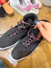 MSGM ブラック スウェード スニーカー レインボー 紐のサムネイル