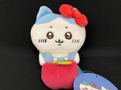 치이카와 산리오 캐릭터즈 데스크탑에서 지켜보는 히카케 봉제인형 하치왈레 헬로키티