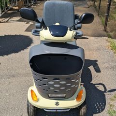 送料込み！ほぼ新車 2025年購入 スズキ 電動セニアカー セニアカー