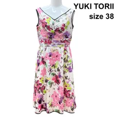 □ ユキトリイ YUKI TORII タックフレアワンピース ノースリーブ Vネック 膝丈 Aライン 花柄プリント 白地 綿 38 M 9号 レディース Z6C866のサムネイル