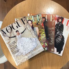 美品 VOGUE ファッション雑誌 4か月分 4冊 約3820円相当 2021年12月