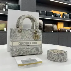 2026年最新】dior ジャドール インジョイの人気アイテム - メルカリ