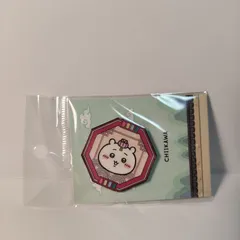 【韓国限定】ちいかわ韓服　ピンバッジ　（ちいかわ）のサムネイル