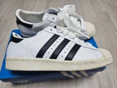 極美品】adidas SUPERSTAR 80s 金ベロ G61070 26㎝ - メルカリ