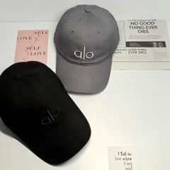 2026年最新】alo yoga キャップの人気アイテム - メルカリ