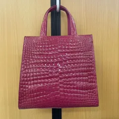 ◎【✨高級品✨】定価50万円　クロコダイル　鰐革　穿孔アリ　レディース　カバン　バッグ　マット加工　女性　カラー　ピンク　昭和　アンティーク　ヴィンテージ　コレクション　バブル　ファッション　年代物　革　レザー　本物　希少　レアのサムネイル