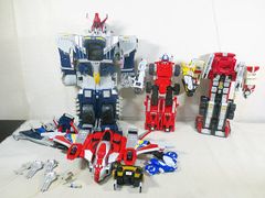 新品　エポック社 シルバニアファミリー　森のキッチンギフトセット 　オーブンセット　ダイニングテーブル　ネコ　森のキッチンミニ絵皿セット 新品 エポック社 シルバニアファミリー 森のキッチンギフトセット