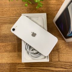 iPhone SE 第二世代 128GB ホワイト - メルカリ
