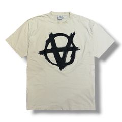 VETEMENTS アナーキーロゴ Tシャツ ベージュ - メルカリ