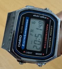 CASIO A700WEMS-1BEF カシオデジタル腕時計 美品 - メルカリ