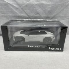 新型 RAV4 ミニカー プラチナホワイトパールマイカ Z - メルカリ