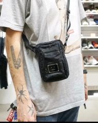 Acne Studios シャイニートートバッグ ブラック レザーハンドル - メルカリ