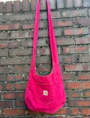 Carhartt ピンク色 ショルダーバッグのサムネイル