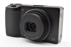 ☆訳あり品大特価☆ 京セラ KYOCERA FINECAM SL300R シルバー デジタル
