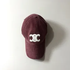正規品/当日出荷 セリーヌ トリオンフ ベースボールキャップのサムネイル