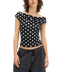 アーバンアウトフィッターズ レディース トップス Tシャツ BDG Urban Outfitters Fia Spot Short Sleeve OffTheShoulder Top Black ブラのサムネイル