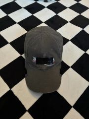 Balenciaga キャップ ピアス 黒 M デムナ フェード - メルカリ