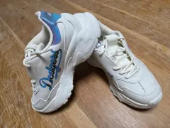 MLB ビッグボルチョンキ モノグラム スニーカー 235のサムネイル