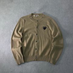 国内正規品 PLAYコムデギャルソン ウールガーデンM ベージュ - メルカリ