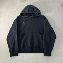 io 着用 nike ナイキ サーマル フーディー パーカー - メルカリ