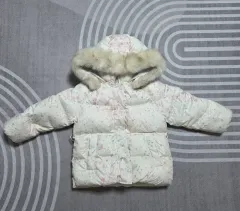 ユア(YOOA)キッズ ベネトン(BENETTON) 星柄 フードダウン アウター 120のサムネイル