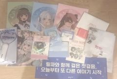 i☆Ris もっと輝け！黄金の推し命Tシャツ（芹澤優ver.） - メルカリ