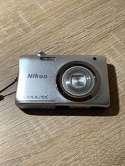 Nikon COOLPIX L26 コンデジ デジカメ 単3電池 - メルカリ