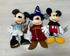 美品】ディズニー ミッキー ぬいぐるみバッジ ミートミッキー 4体