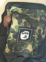 A BATHING APE アベイシングエイプ バックパック 出品 新品のサムネイル