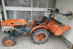 実働即戦力の【クボタ】トラクター21馬力【耕運アタッチメントの新品爪