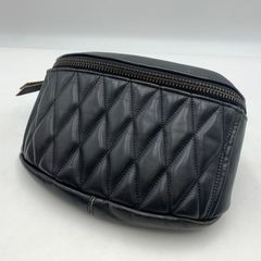 Schott ショット レザーボディバッグ キルティング - メルカリ