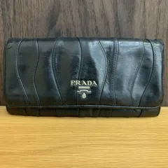 【ワケあり格安】プラダ ギャザーレザー 二つ折り長財布 ナッパゴーフル ブラックのサムネイル