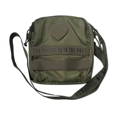 ♪4422 HUMAN MADE MILITARY POUCH LARGE ヒューマンメイドミリタリーポーチ　ショルダーバッグ 中古 美品 HM28GD017のサムネイル