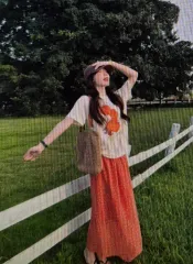 (海外配送)半袖Tシャツとオレンジのロングスカートセット
